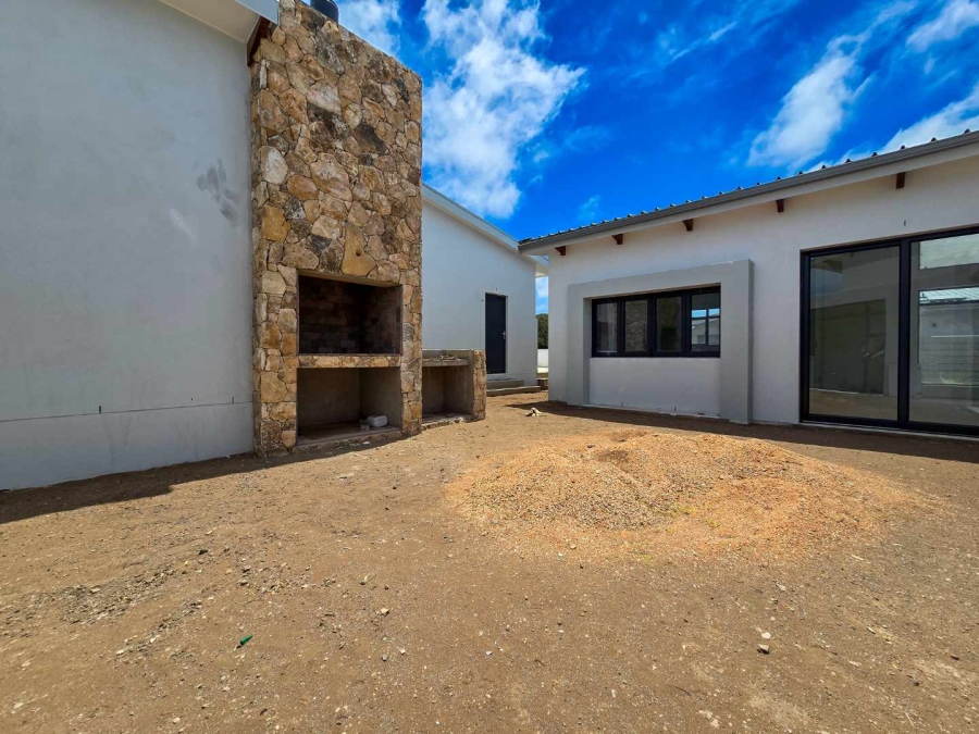 3 Bedroom Property for Sale in Stilbaai Wes Western Cape